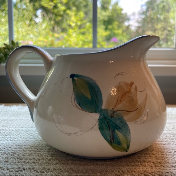 VTG handpainted Secla made in Portugal wide mouth ceramic blue flower pitcher - Picture 3 of 7